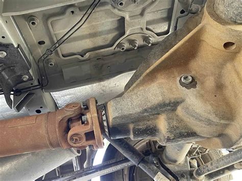 4 Rear Axle Seal Leak Symptoms & Replacement Cost